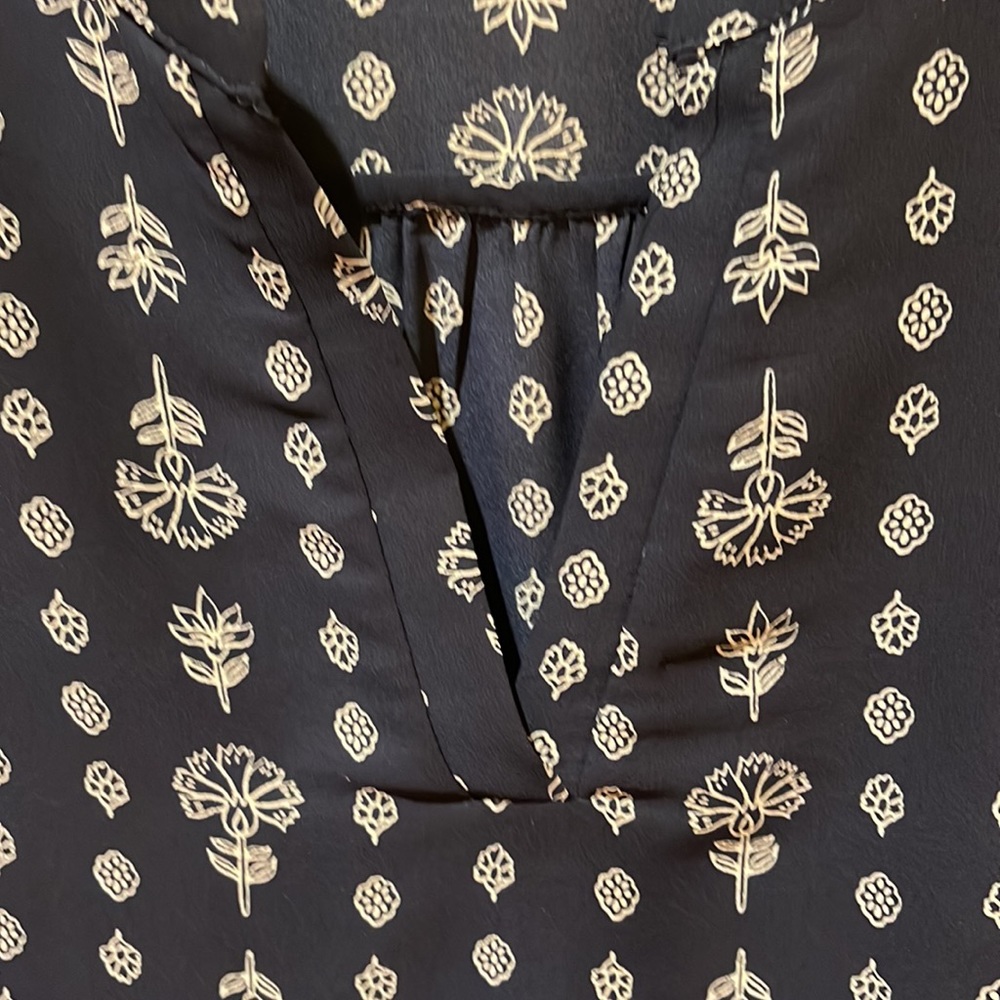Ladies blouse - Picture 4 of 4